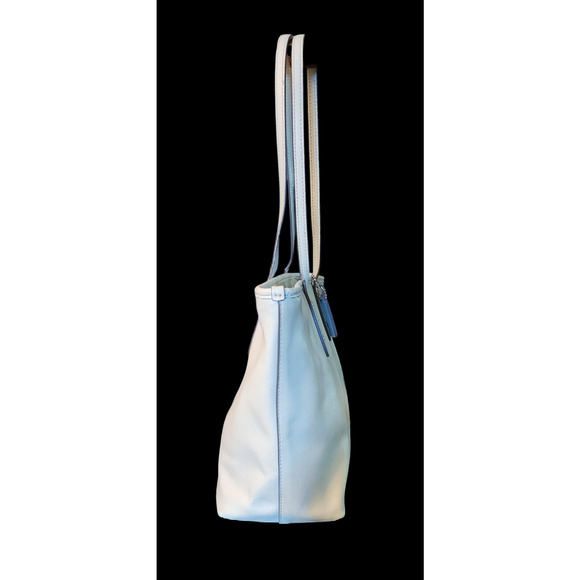 Coach City Zip pale green cross grain leather shoulder bag - Picture 8 of 9